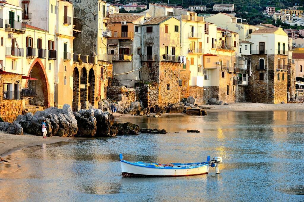 LavatoioFlats Casa sul mare e sul lavatoio medievale a Cefalù Extérieur photo